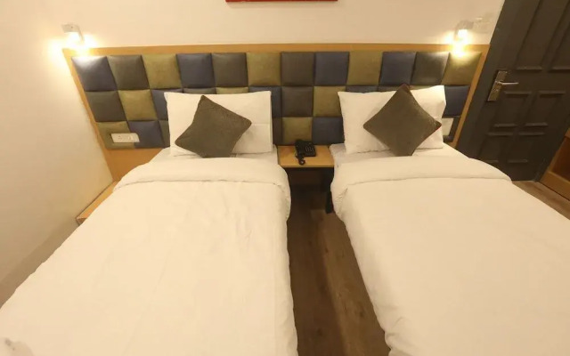 Hotel Royal Inn Mahalaxmi