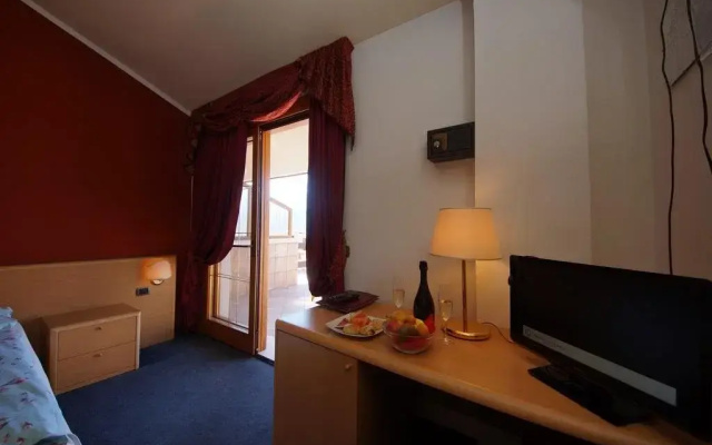 Alpi Hotel & Residence