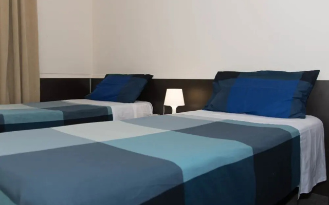 Hotel 7 Mari