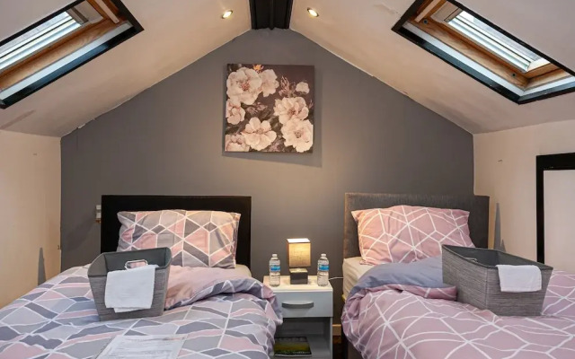 Captivating 5-bed House in Horwich Bolton