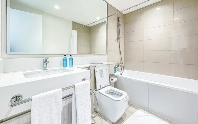 1B- Parkpoint- Tower D 104 by Bnb homes