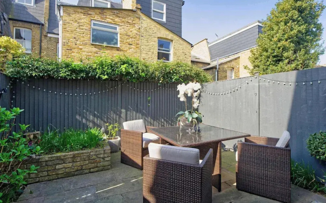 Stunning 3 bed Home With Garden - Wandsworth