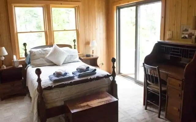 Barnacle on Flye Point - Three Bedroom Home