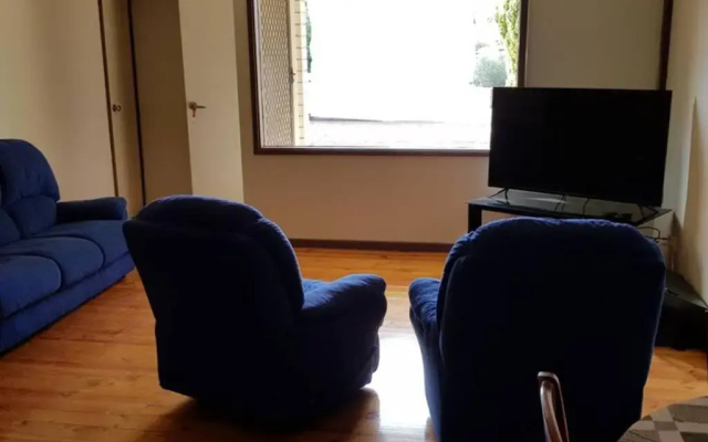 Warmont Apartments Self Contained Home