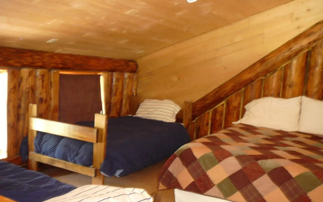Meandering Moose Lodging