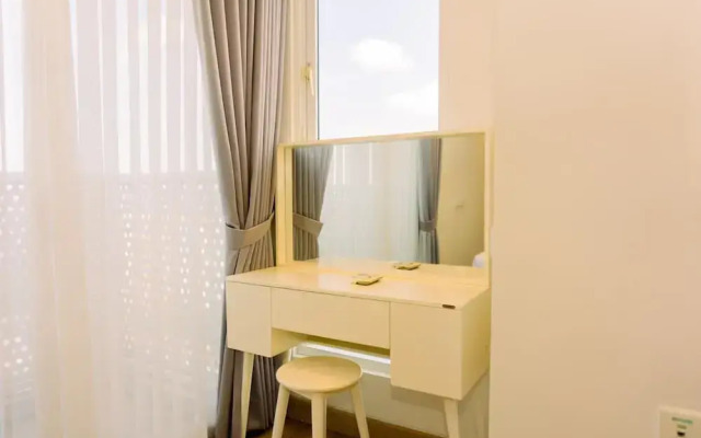 Spacious 1BR with Japandi Design at West Vista Apartment By Travelio