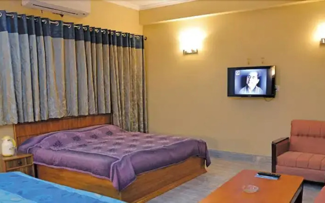Hotel Yamini