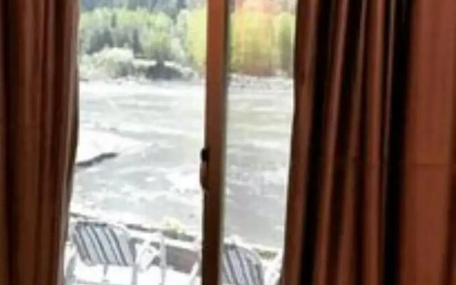 Keran Retreat