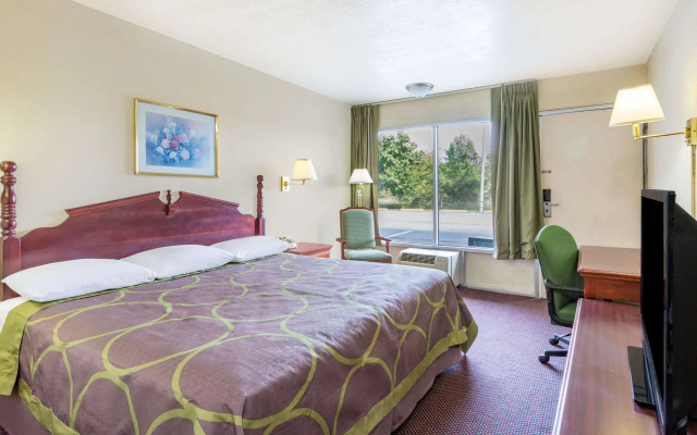 Отель Ashland Studio Inn Richmond North near Kings Dominion (Listing Partner)