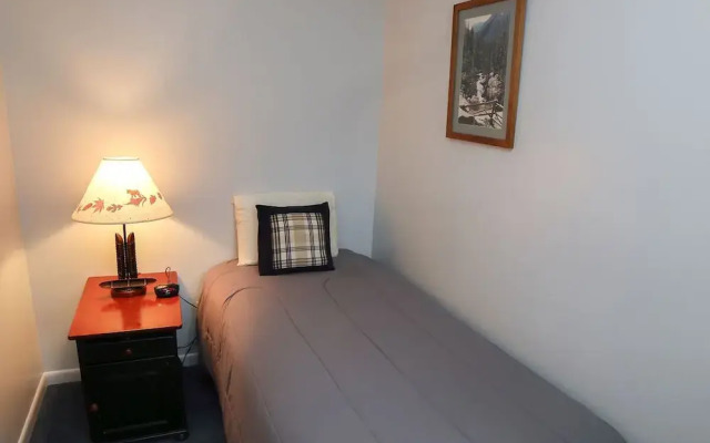 Fawn Valley Inn: 210