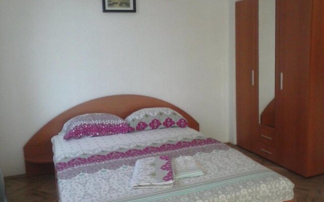 Family Hotel Stasi Поморие комната для гостей