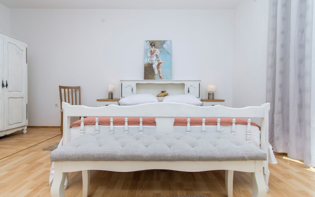 Apartment Knez 1