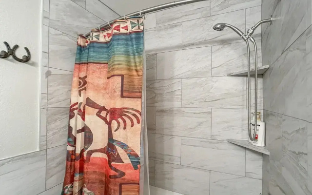 Southwest Splendor 2BR Tempe Townhome