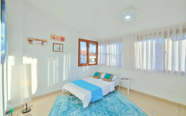 EV Apartments