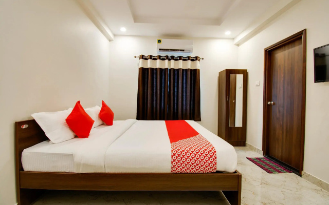 OYO 61576 Lavish Suites