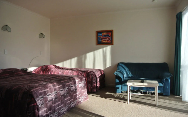 Blue Seas Motel