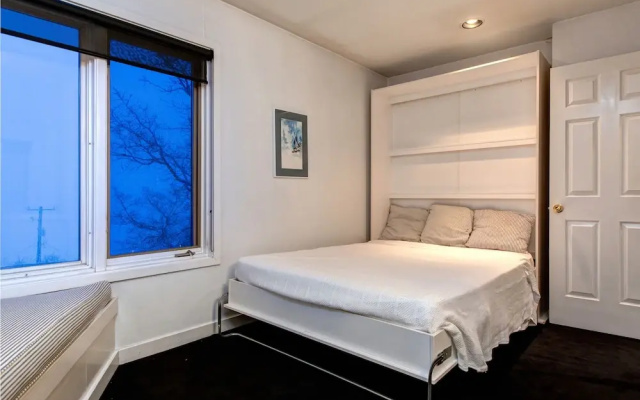 Abode on Sampson