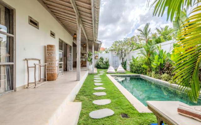 New Villa Misha Modern 2BR Pool Tropical Garden - Seminyak