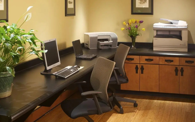 Larkspur Landing Extended Stay Suites Hillsboro