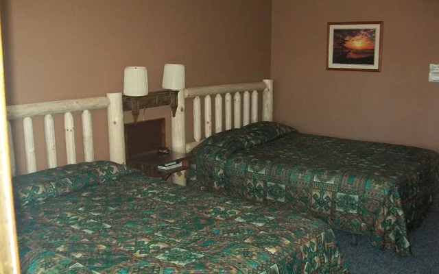 Black Bear Motel