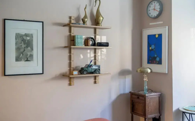 Charming Studio moments from Portobello
