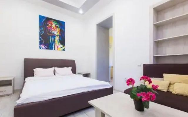 Apartment on Svobody avenue 22