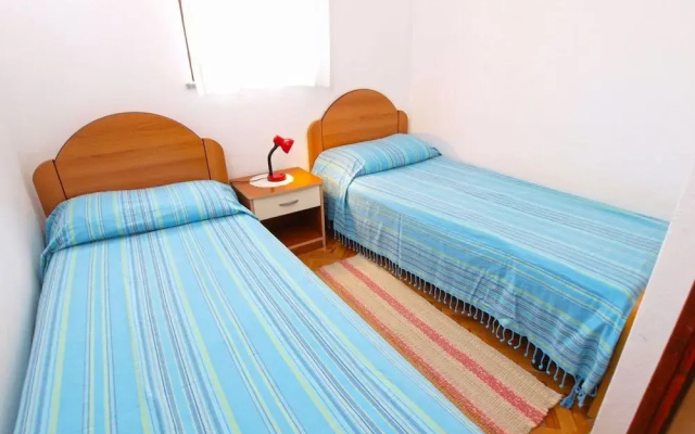 Apartment 1001