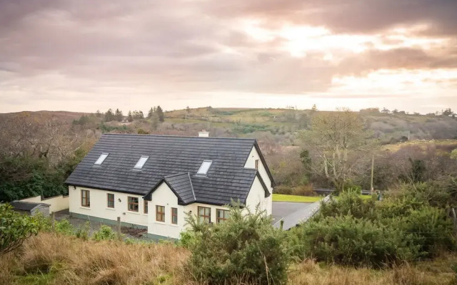 The Cottage, Recess