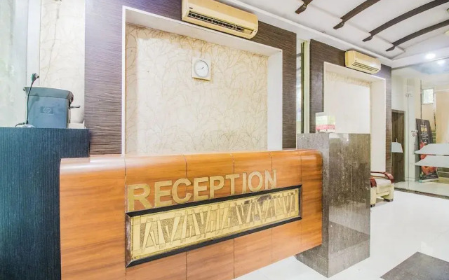 OYO 41076 Hotel Dhiraj Residency