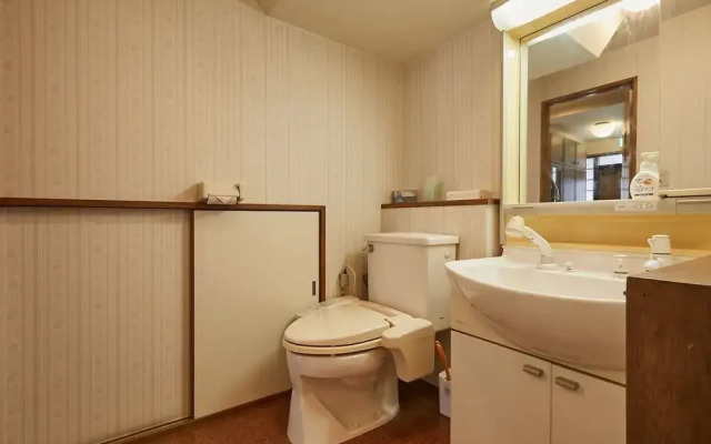 Residential Hotel Shinjuku Big House