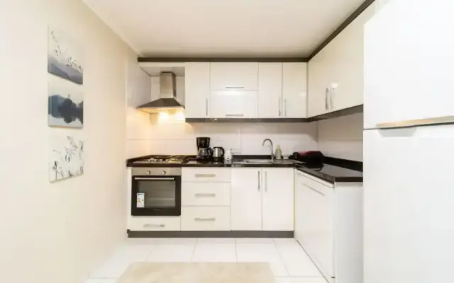 Missafir Lovely Flat Near Hadrian s Gate