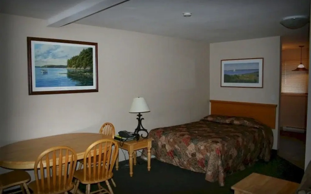 The Suites at Waskesiu
