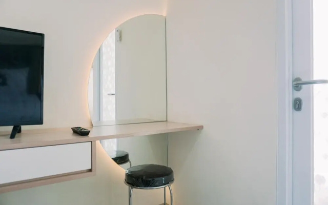 Homey Living And Comfy Studio Apartment At B Residence
