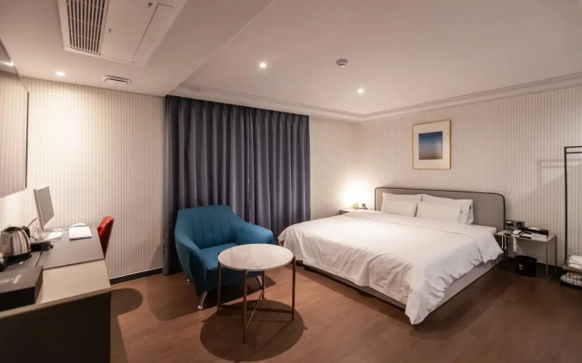 Brown Dot Hotel Hadan