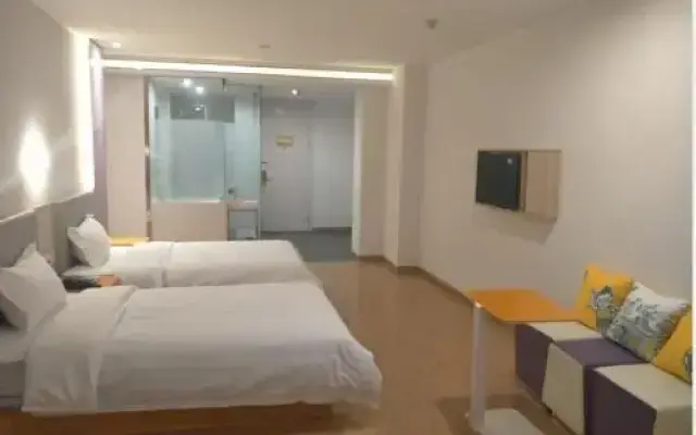 7 Days Inn Xuzhou Suining Kairui International City Branch