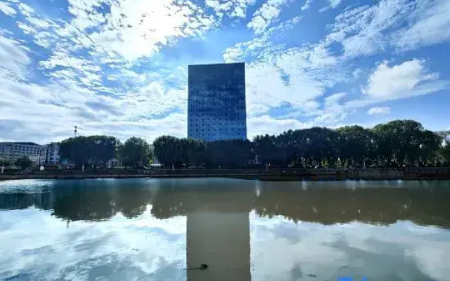 Wuwei Binhu Hotel