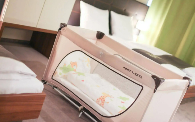 RiKu Hotel
