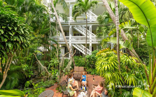 The Island Suite at KW Vacation