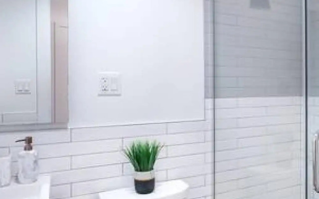 1288-4rs Newly Furnished Prime UES 2BR