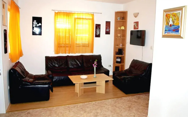 Apartment Deni