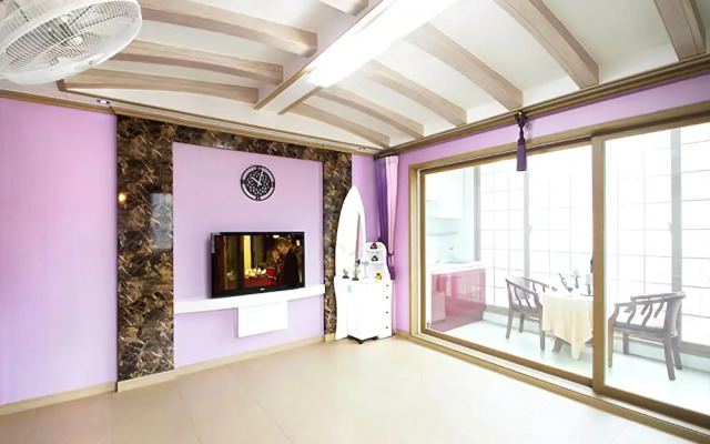 Geoje Hwamog Pension