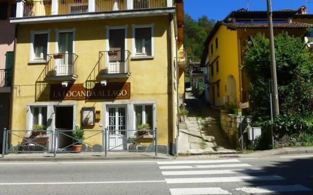Отель La Locanda Al Lago Италия, Вербания - отзывы, цены и фото номеров - забронировать отель La Locanda Al Lago онлайн вид на фасад
