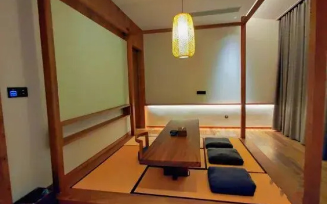 Pure Land Hotspring Resort