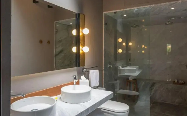 Dos Casas Hotel & Spa