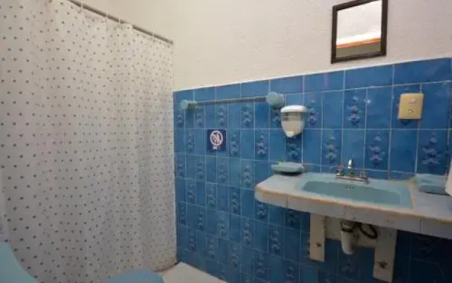 Hostel 6-15
