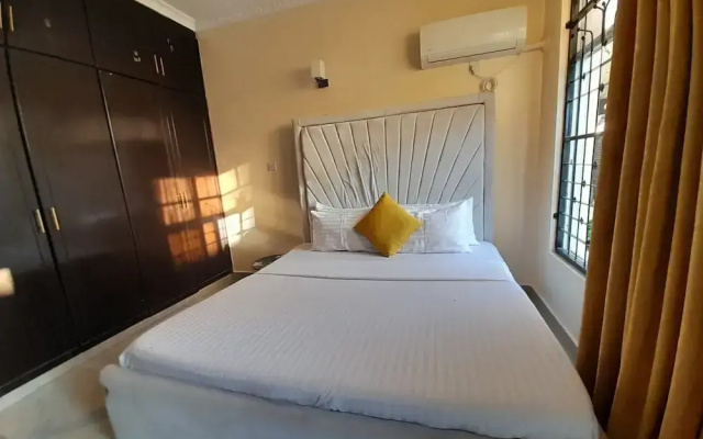 Lux Suites PK Ocean View Apartments