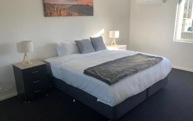 Carlton Suites