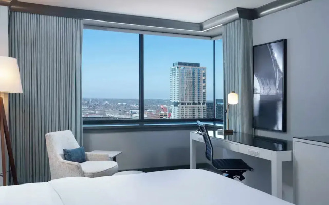 Graves 601 Wyndham Grand