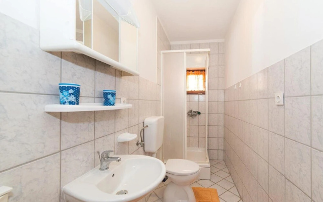 Awesome Home in Kastel Kambelovac With Wifi and 1 Bedrooms