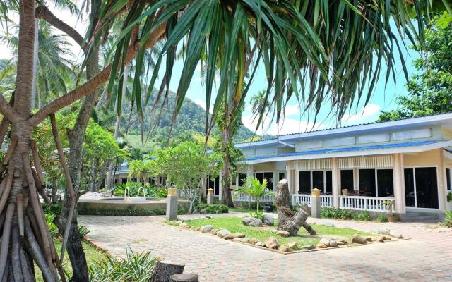 Отель Andaman Lanta Resort Ланта вид на фасад